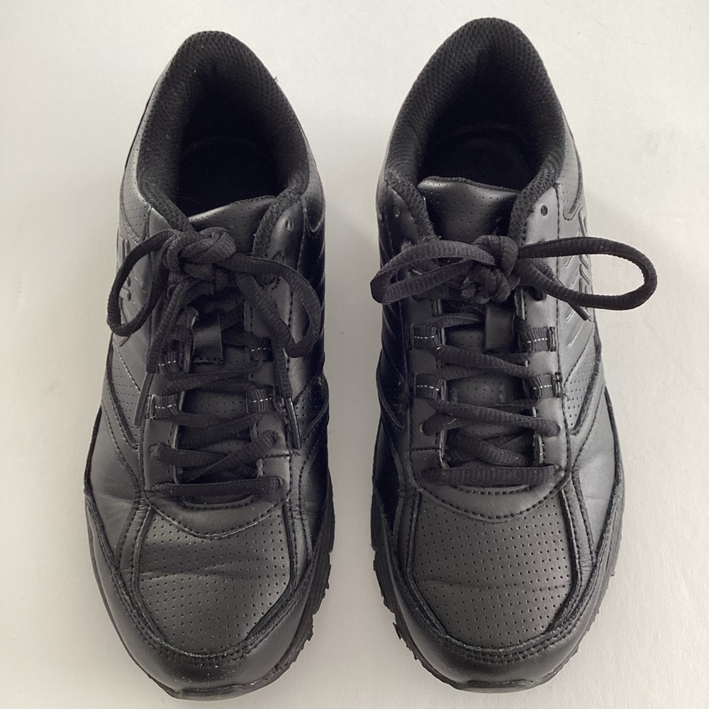 Fila Black Low-Top Work Sneakers with Rubber Sole Size 7